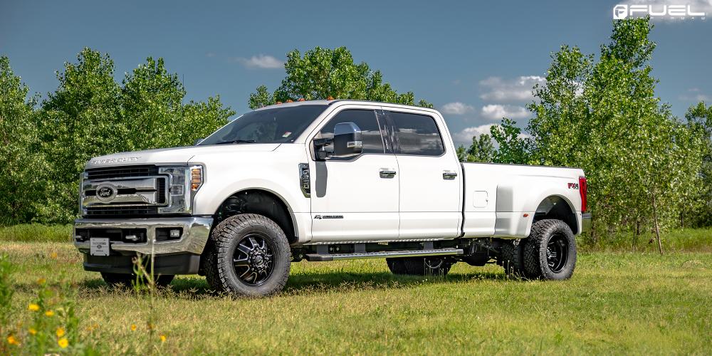 Ford F-350 Super Duty Maverick Dually Front - D538 8 Lug